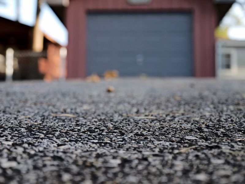 Tar And Chip Driveway Paving